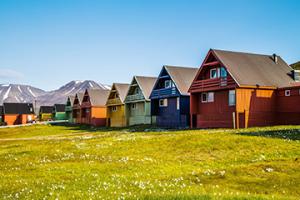 斯瓦爾巴朗伊爾機(jī)場(chǎng)三字代碼(LYR)_Longyearbyen空運(yùn)機(jī)場(chǎng),斯瓦巴和揚(yáng)馬延機(jī)場(chǎng)