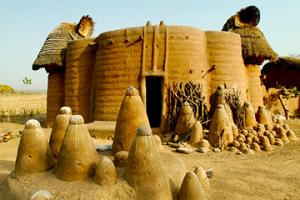 托科安機(jī)場(chǎng)三字代碼(LFW)_Lome空運(yùn)機(jī)場(chǎng),多哥機(jī)場(chǎng)